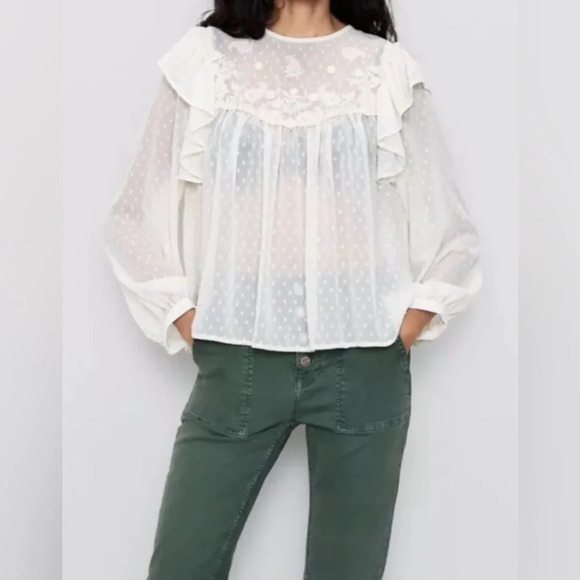 🌻Zara Sheer Ivory Long Sleeve Swiss Dot Blouse Women’s size Small cottagecore - Picture 3 of 7